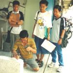 Students observe and apprentice with traders (3) Students observe and apprentice with traders (3)